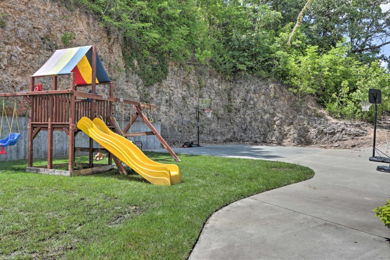 The Lake Escape With Balcony And Pool Access! Camdenton Zewnętrze zdjęcie